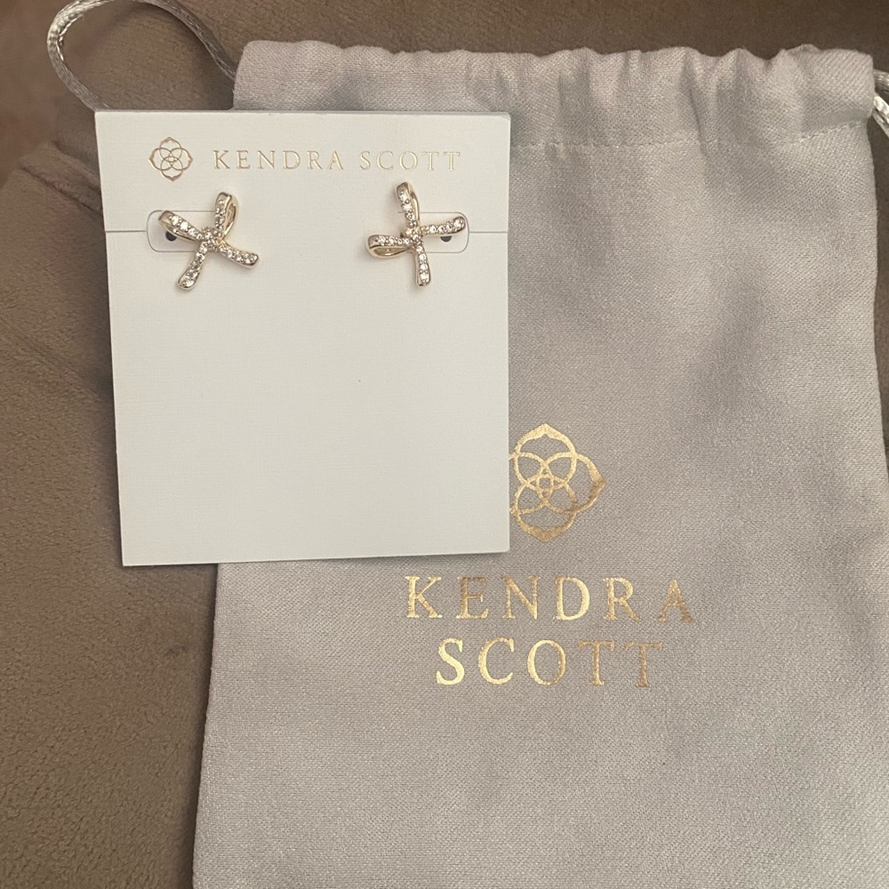 Kendra Scott Sasha earring in gold